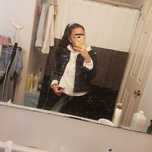 Meet your Posher, Crystalyn